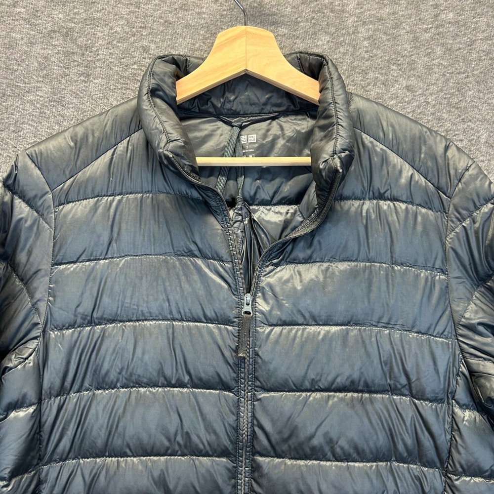 Uniqlo Ultra Light Down Jacket Mens Small Dark Gray Full Zip Puffer Water Repel